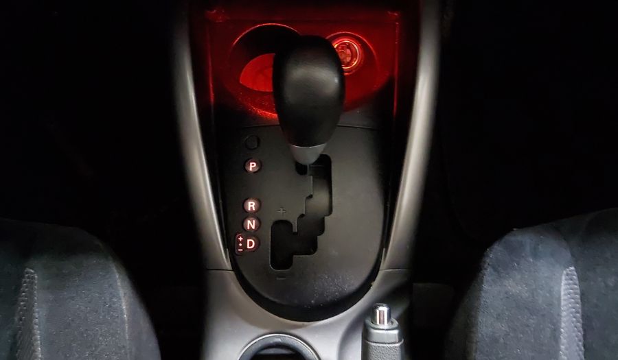 Mitsubishi Outlander 2.4 LS AT Suv 2013