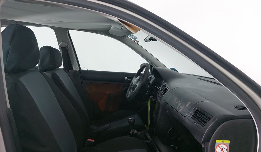 Volkswagen Jetta Clasico 2.0 CL MT Sedan 2015