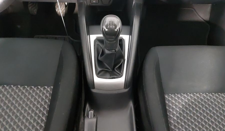 Nissan Versa 1.6 SENSE Sedan 2022