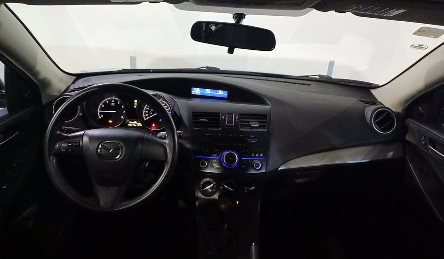 Mazda 3 2.0 SEDAN I TOURING TA Sedan 2013