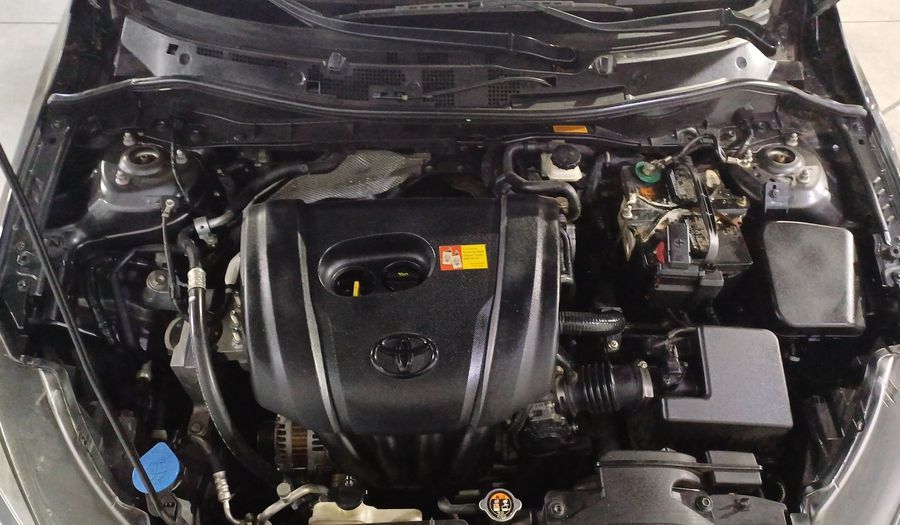 Toyota Yaris 1.5 R XLE AT Sedan 2016