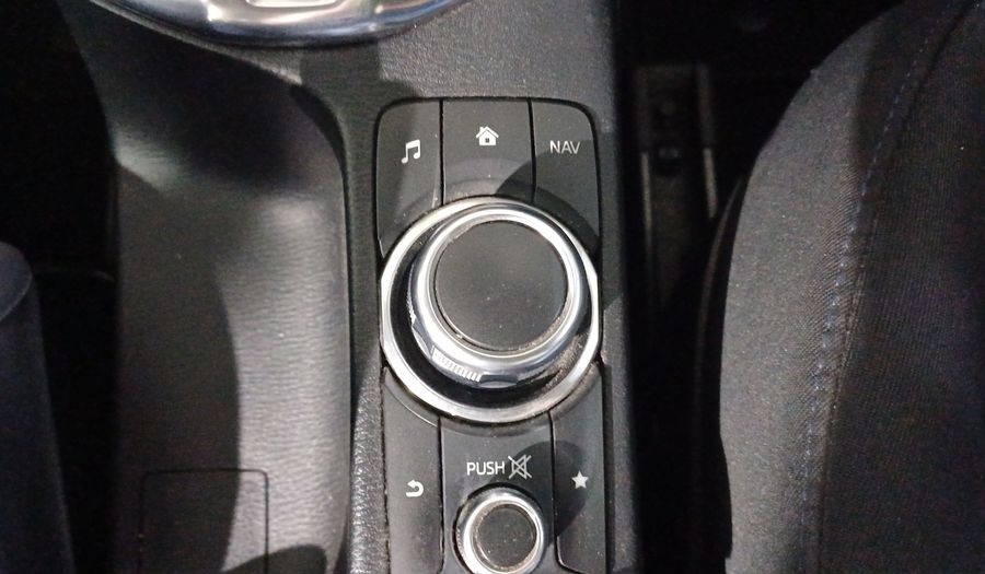 Toyota Yaris 1.5 R XLE AT Sedan 2016