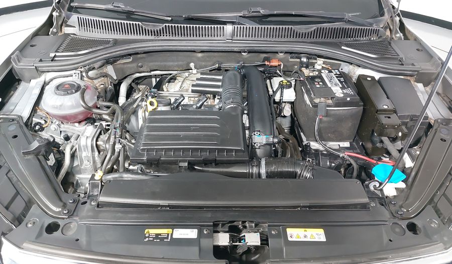 Volkswagen Jetta 1.4 TRENDLINE Sedan 2021