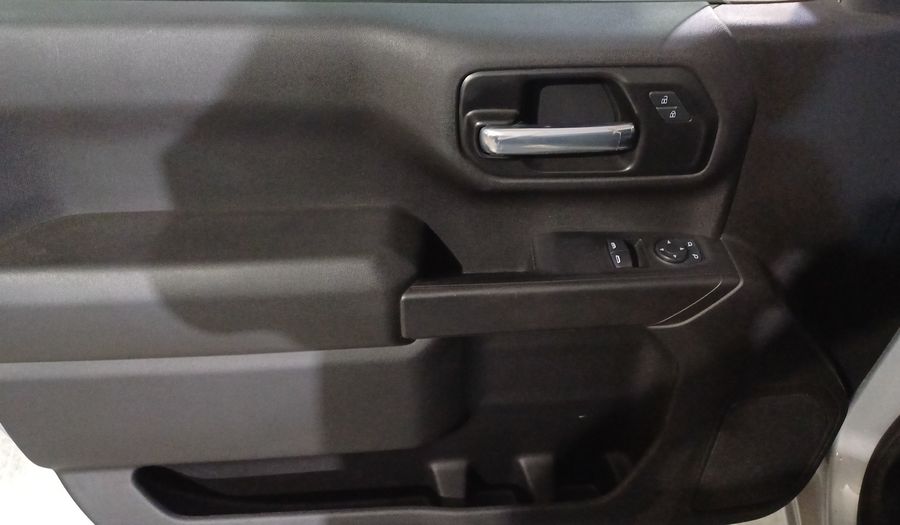 Chevrolet Silverado 1500 4.3 SILVERADO WT CAB REG A AUTO Pickup 2021