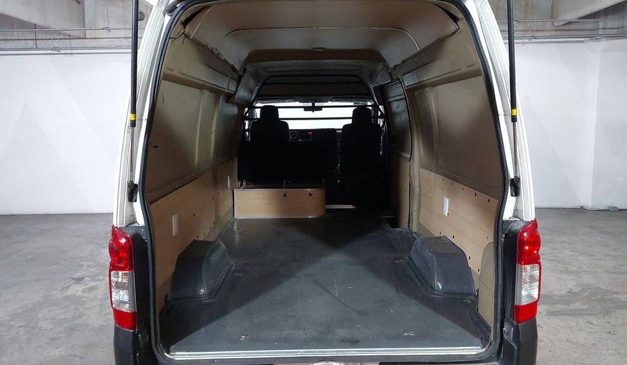 Nissan Nv350 Urvan 2.5 PANEL AMPLIA A/A PAQ SEG GASOLINA Van 2018