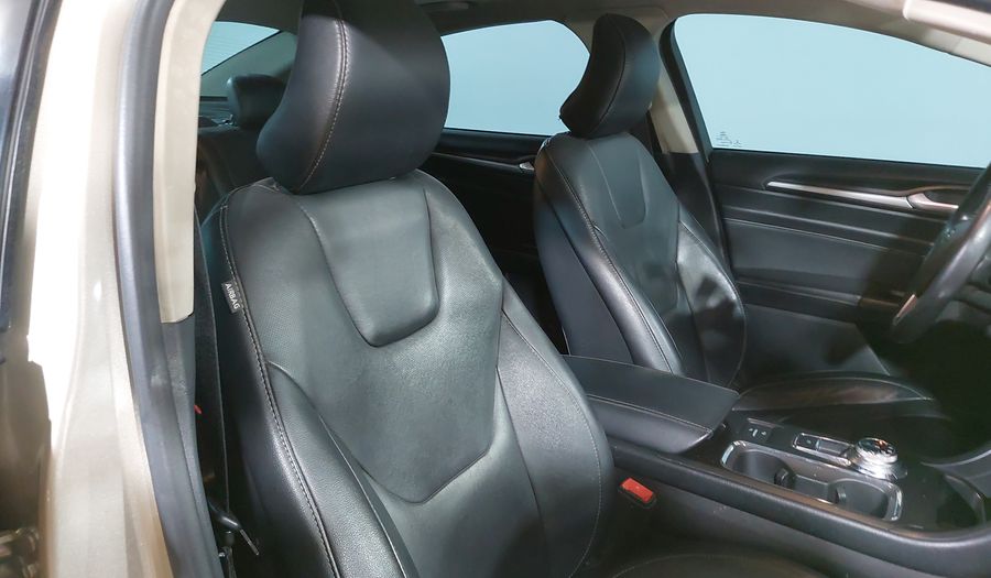 Ford Fusion 2.0 GTDI TITANIUM PLUS AT Sedan 2017