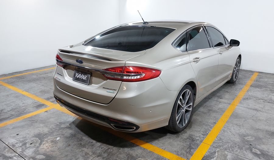 Ford Fusion 2.0 GTDI TITANIUM PLUS AT Sedan 2017