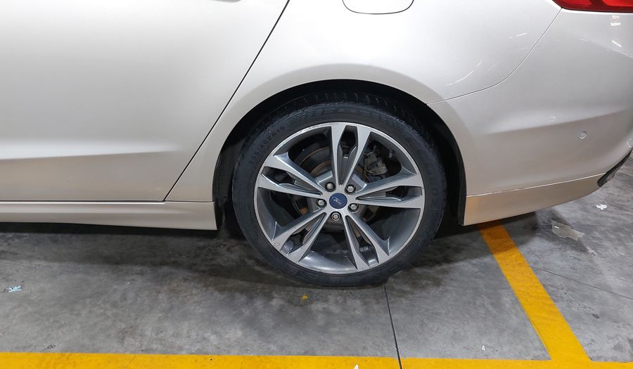 Ford Fusion 2.0 GTDI TITANIUM PLUS AT Sedan 2017