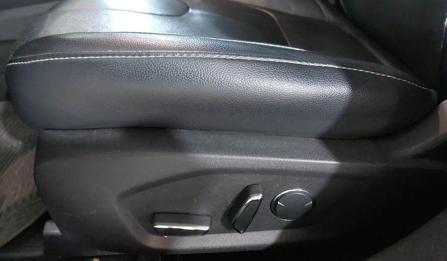 Ford Fusion 2.0 GTDI TITANIUM PLUS AT Sedan 2017