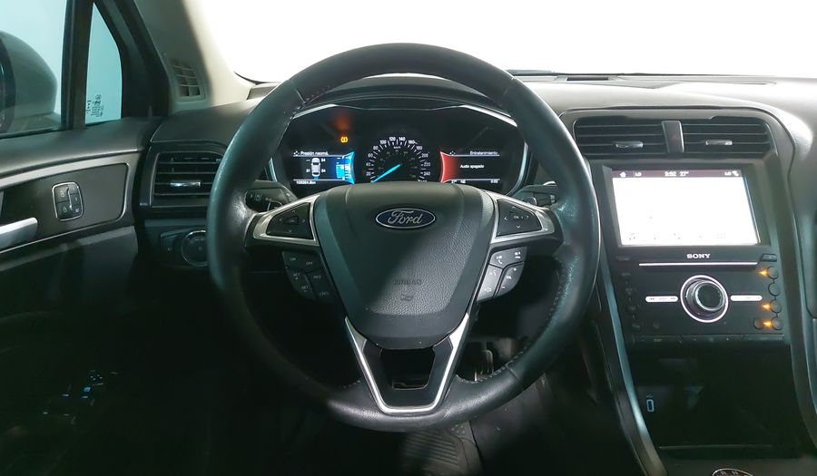 Ford Fusion 2.0 GTDI TITANIUM PLUS AT Sedan 2017