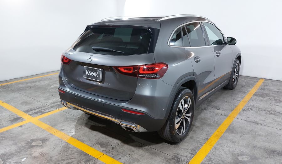 Mercedes Benz Clase Gla 1.3 200 PROGRESSIVE LINE DCT Suv 2022