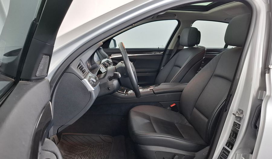 Bmw Serie 5 3.0 528I EXECUTIVE AT Sedan 2011