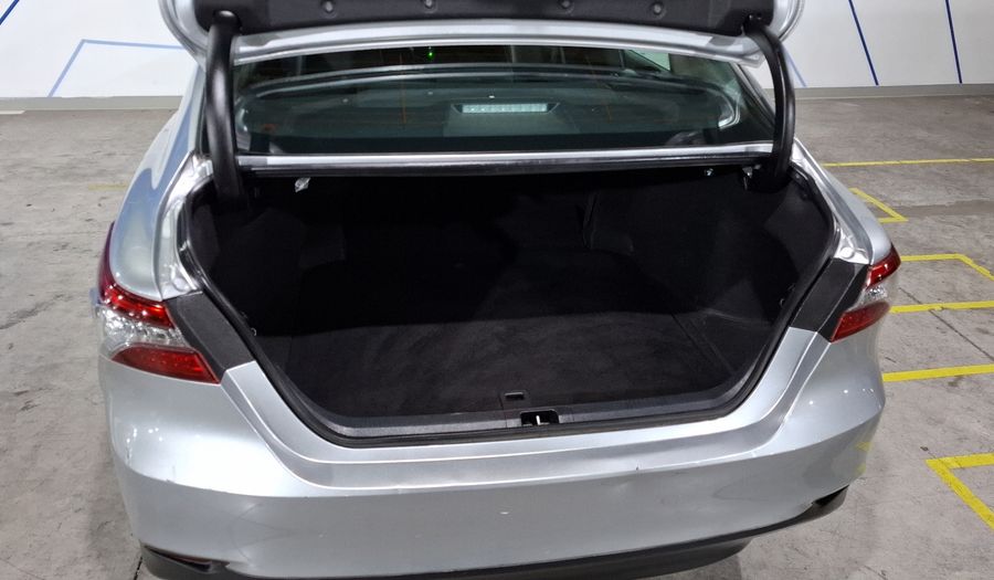 Toyota Camry 2.5 HEV XLE AUTO Sedan 2022