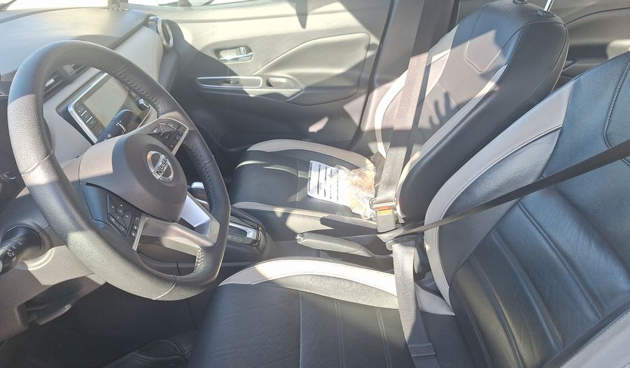 Nissan Versa 1.6 EXCLUSIVE CVT Sedan 2020
