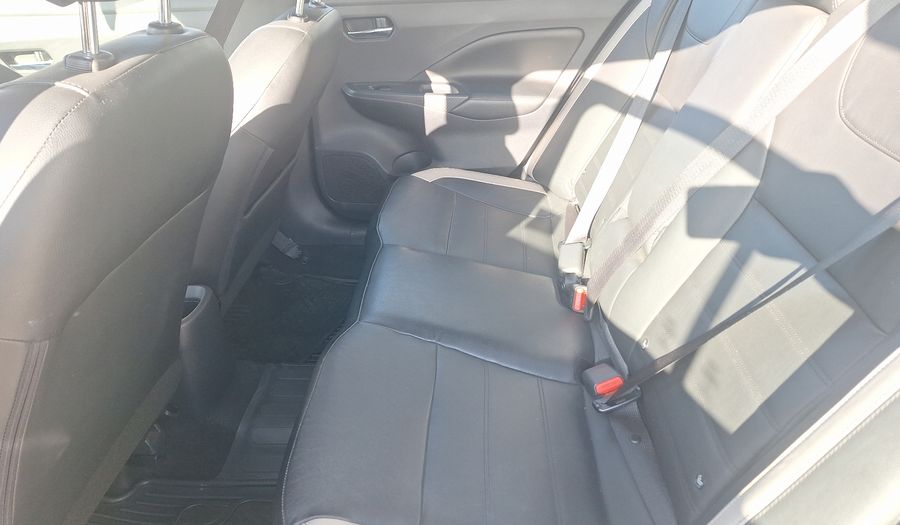 Nissan Versa 1.6 EXCLUSIVE CVT Sedan 2020