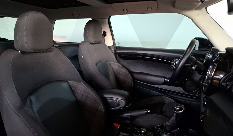Mini Cooper 1.5 COOPER CHILI AT Hatchback 2015