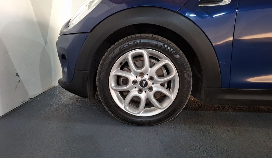 Mini Cooper 1.5 COOPER CHILI AT Hatchback 2015