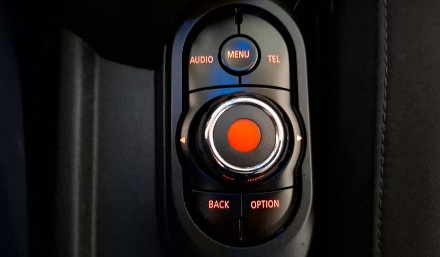 Mini Cooper 1.5 COOPER CHILI AT Hatchback 2015