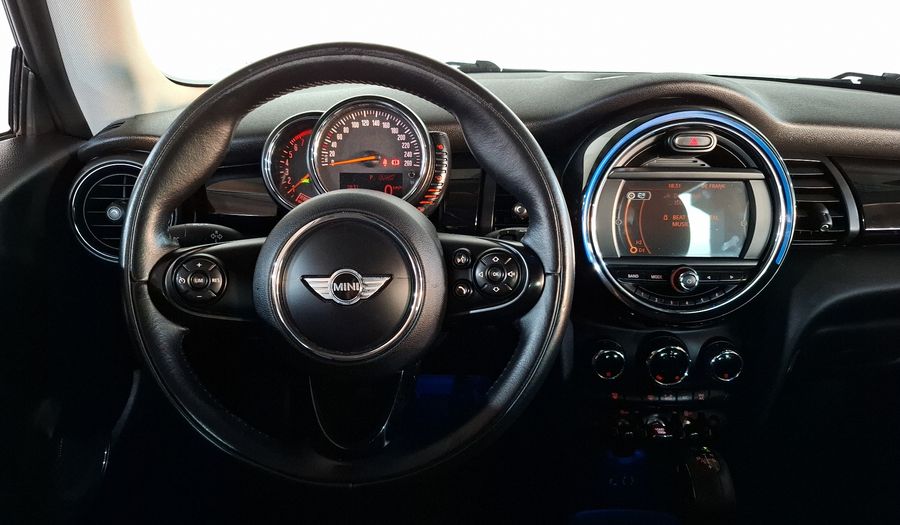 Mini Cooper 1.5 COOPER CHILI AT Hatchback 2015
