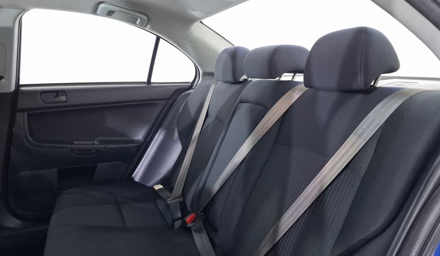 Mitsubishi Lancer 2.0 ES CVT Sedan 2015