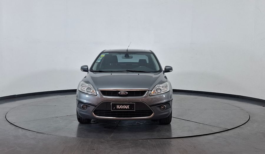 Ford Focus Ii 2.0 GHIA Sedan 2012