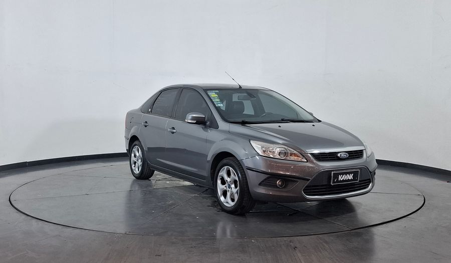Ford Focus Ii 2.0 GHIA Sedan 2012