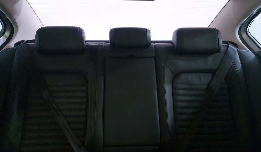 Volkswagen Passat TSI BLUEMOTION HIGHLINE DSG Sedan 2018