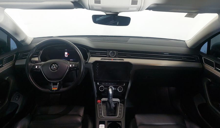 Volkswagen Passat TSI BLUEMOTION HIGHLINE DSG Sedan 2018
