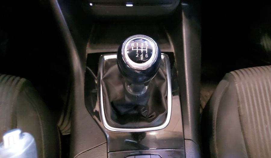 Mazda 3 2.0 SEDAN I TOURING TM Sedan 2016