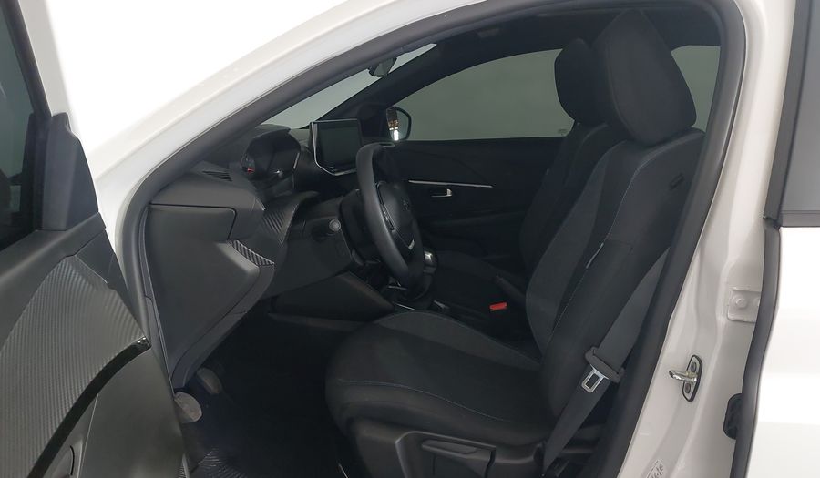 Peugeot 208 STYLE Hatchback 2024