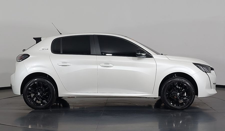 Peugeot 208 STYLE Hatchback 2024