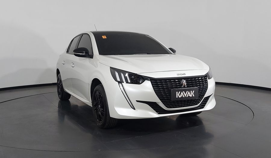 Peugeot 208 STYLE Hatchback 2024