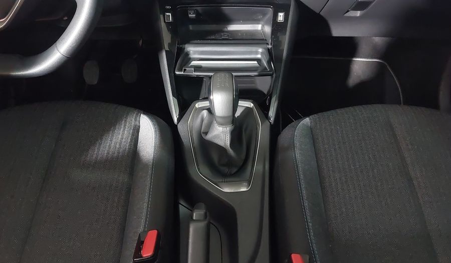 Peugeot 208 STYLE Hatchback 2024