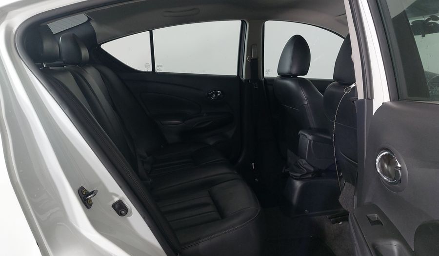 Nissan Versa SL Sedan 2018