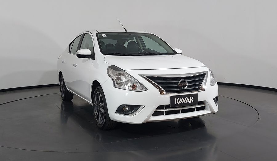 Nissan Versa SL Sedan 2018