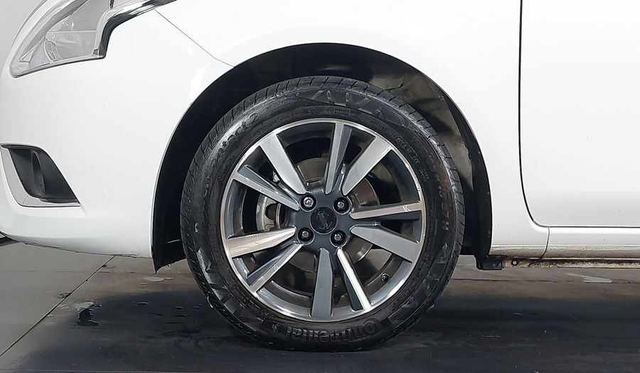 Nissan Versa SL Sedan 2018