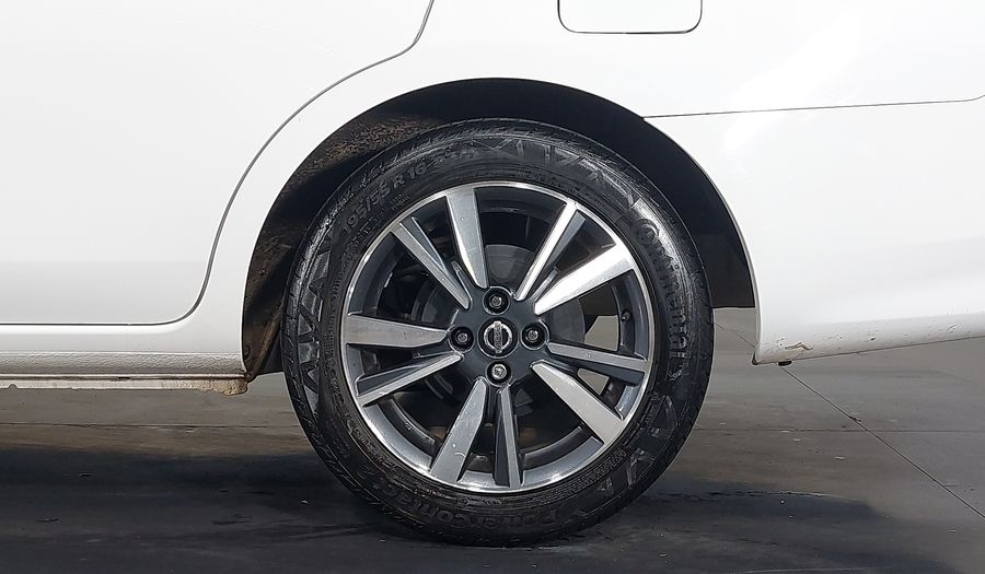 Nissan Versa SL Sedan 2018