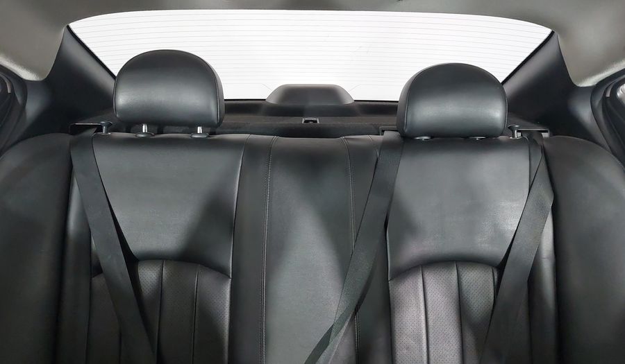 Nissan Versa SL Sedan 2018