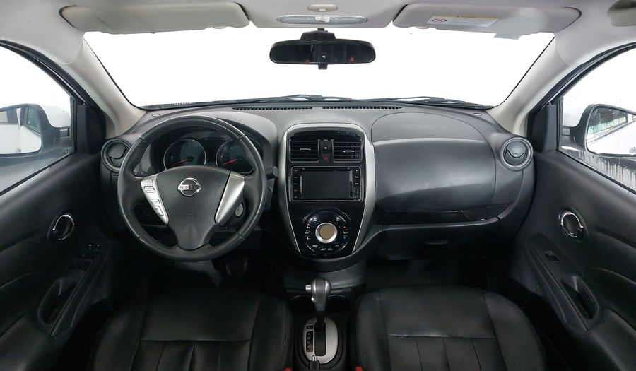 Nissan Versa SL Sedan 2018