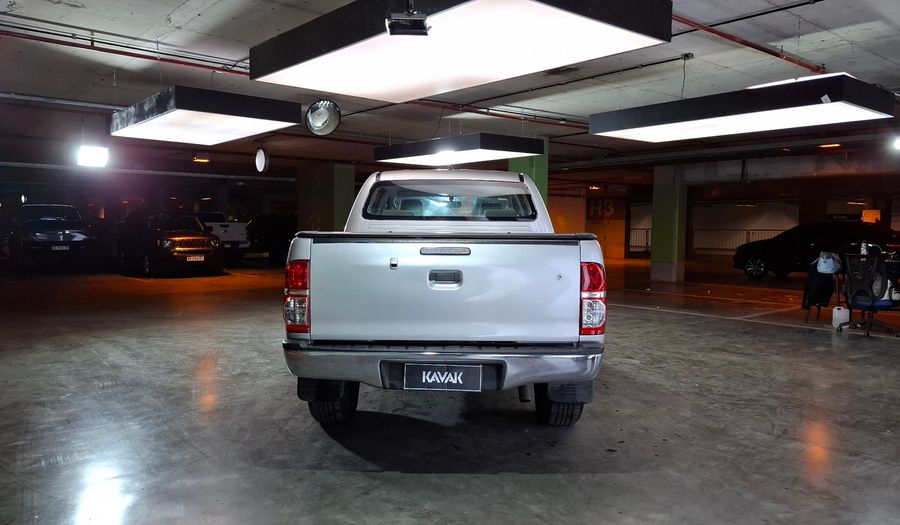 Toyota Hilux SRV 3.0 4X4 C/D TDI Pickup 2013