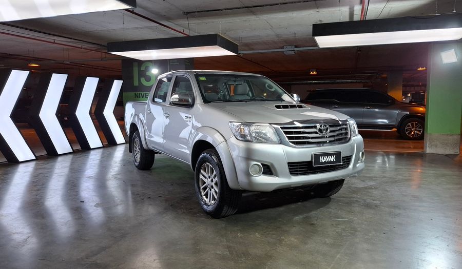 Toyota Hilux SRV 3.0 4X4 C/D TDI Pickup 2013