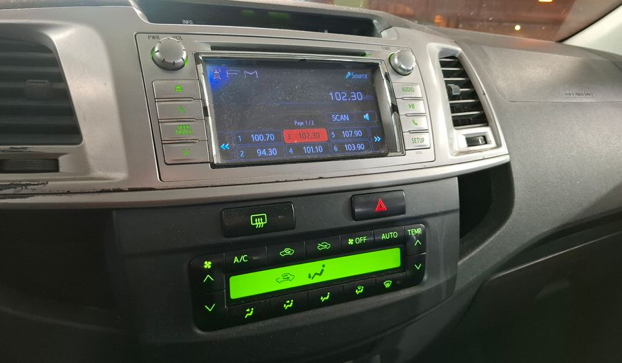 Toyota Hilux SRV 3.0 4X4 C/D TDI Pickup 2013