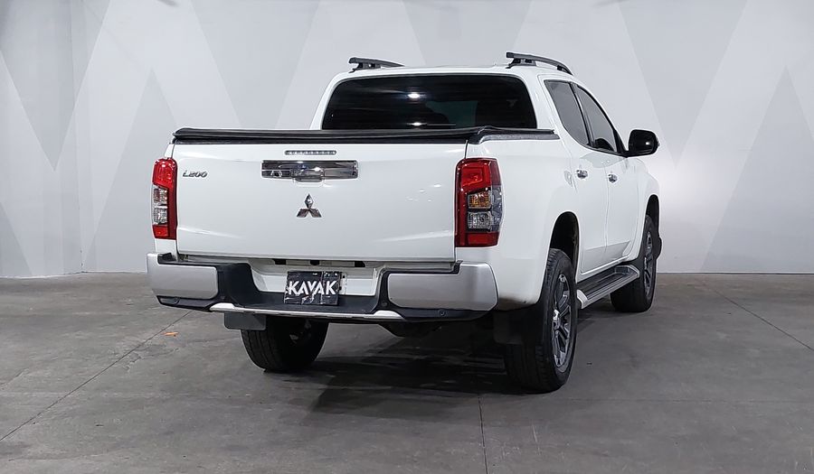 Mitsubishi L200 2.4 GLS DIESEL AUTO 4WD Pickup 2022