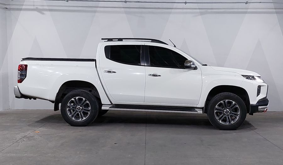 Mitsubishi L200 2.4 GLS DIESEL AUTO 4WD Pickup 2022