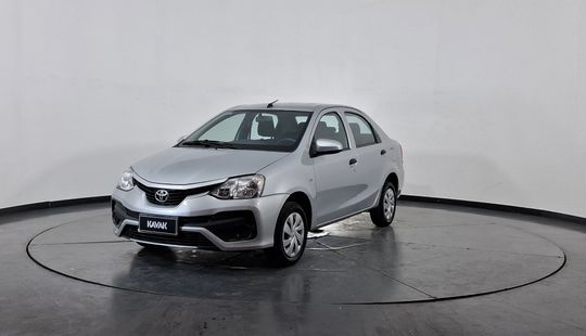 Toyota • Etios