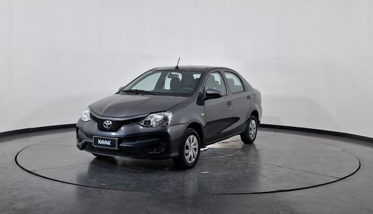 Toyota • Etios