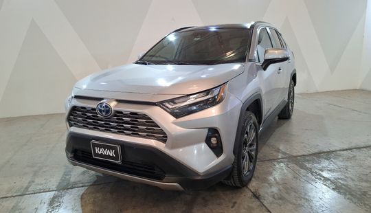 Toyota • RAV4
