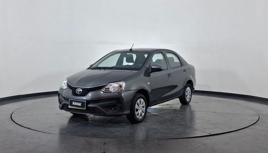 Toyota • Etios