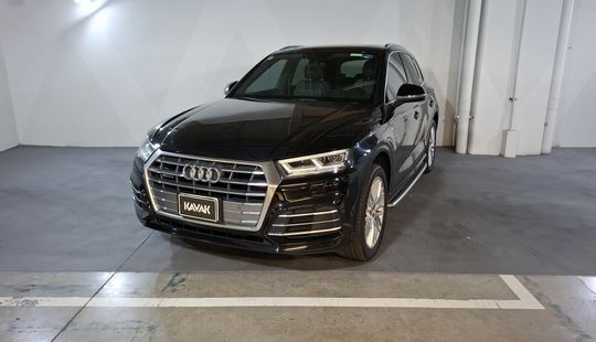 Audi • Q5