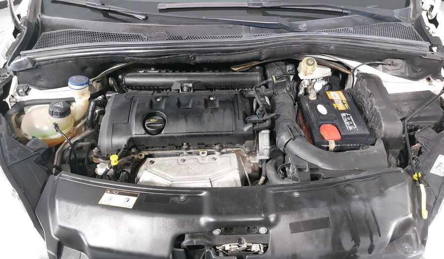 Peugeot 208 1.6 ACTIVE MT Hatchback 2014